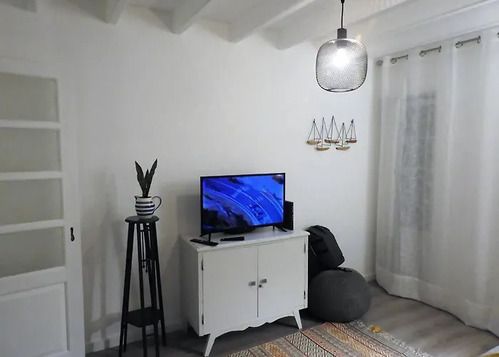 White Swell By Sitio Da